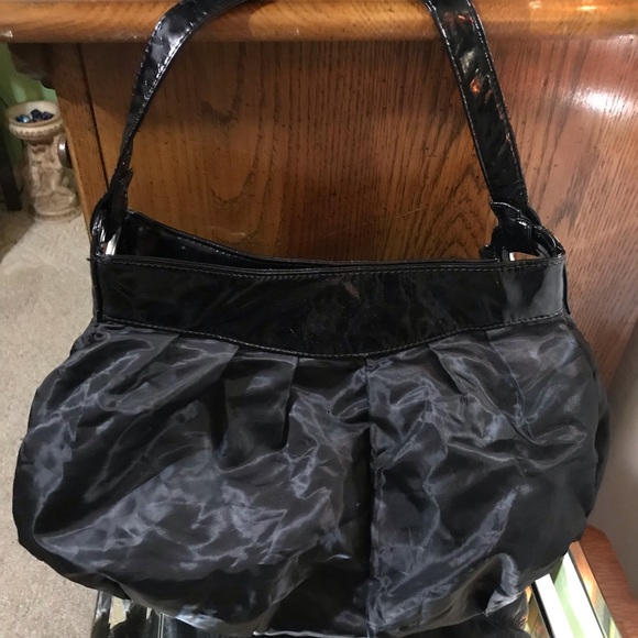 Ladies W.K. BEE Black Handbag - Picture 2 of 4